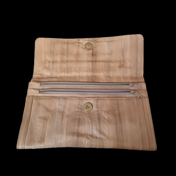 J Renee Vintage Authentic Eelskin Clutch/Purse - Picture 3 of 4